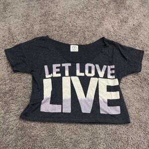 Vintage American Eagle Outfitters Tee - Let Love Live - Dark Gray